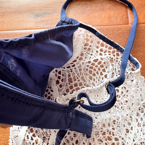 Victoria's Secret Sheer Fishnet Mesh Teddy Babydoll Bodysuit M White/Navy-Blue - Picture 7 of 12